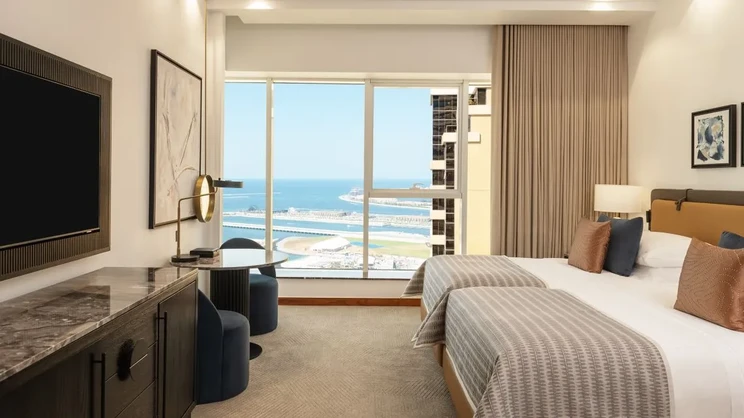 Deluxe Room with Twin Beds